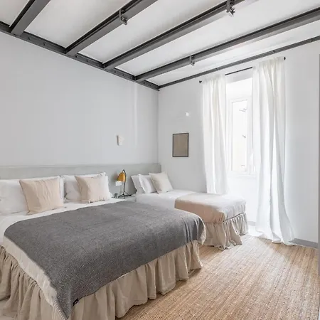 Saint Peter Elegant And Charming