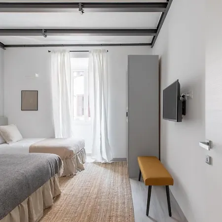 Saint Peter Elegant And Charming